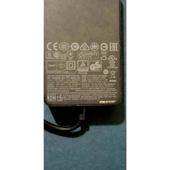 Microsoft Surface 65W Power Supply 1706 - Picture 7 of 7